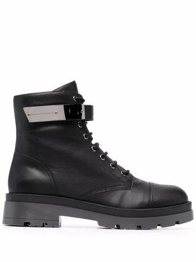 Giuseppe Zanotti Engraved-logo Lace-up Boots In Schwarz