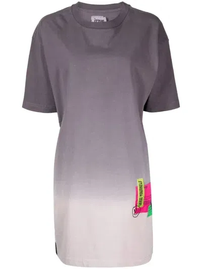 Izzue Ombré Logo-print T-shirt Dress In Grey