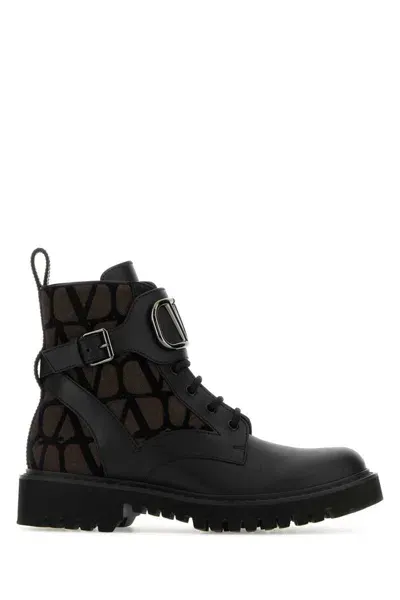 Valentino Garavani Boots In Nero